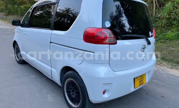 Buy Used Toyota Porte White Car in Dar es Salaam in Dar es Salaam Buy Used Toyota Porte White Car in Dar es Salaam in Dar es Salaam
