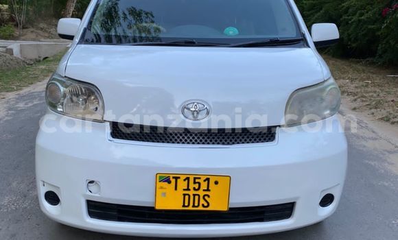 Buy Used Toyota Porte White Car in Dar es Salaam in Dar es Salaam Buy Used Toyota Porte White Car in Dar es Salaam in Dar es Salaam
