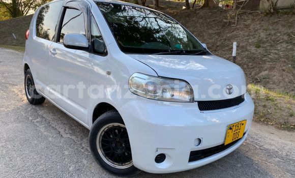 Buy Used Toyota Porte White Car in Dar es Salaam in Dar es Salaam Buy Used Toyota Porte White Car in Dar es Salaam in Dar es Salaam