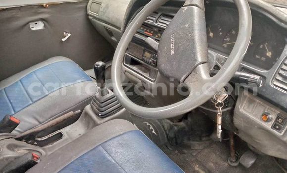 Buy Used Suzuki Carry White Car in Dar es Salaam in Dar es Salaam Buy Used Suzuki Carry White Car in Dar es Salaam in Dar es Salaam