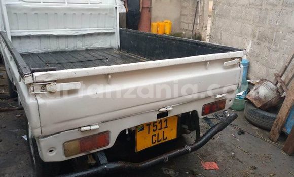 Buy Used Suzuki Carry White Car in Dar es Salaam in Dar es Salaam Buy Used Suzuki Carry White Car in Dar es Salaam in Dar es Salaam