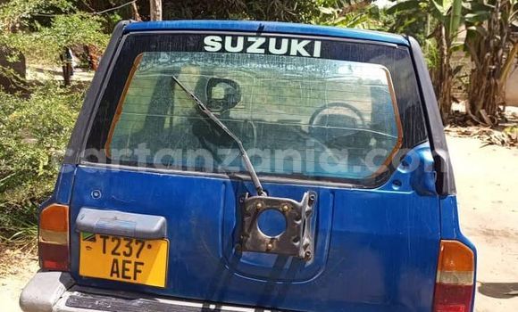 Buy Used Suzuki Escudo Blue Car in Dar es Salaam in Dar es Salaam Buy Used Suzuki Escudo Blue Car in Dar es Salaam in Dar es Salaam