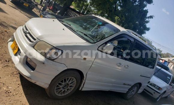 Buy Used Toyota Noah White Car in Dar es Salaam in Dar es Salaam Buy Used Toyota Noah White Car in Dar es Salaam in Dar es Salaam