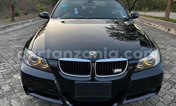 Nunua Imported BMW 3–Series Nyeusi Gari ndani ya Dar es Salaam nchini Dar es Salaam