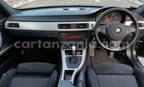 Nunua Imported BMW 3–Series Nyeusi Gari ndani ya Dar es Salaam nchini Dar es Salaam Nunua Imported BMW 3–Series Nyeusi Gari ndani ya Dar es Salaam nchini Dar es Salaam