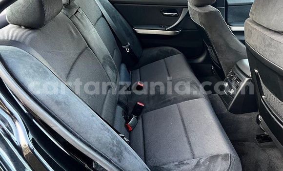 Nunua Imported BMW 3–Series Nyeusi Gari ndani ya Dar es Salaam nchini Dar es Salaam Nunua Imported BMW 3–Series Nyeusi Gari ndani ya Dar es Salaam nchini Dar es Salaam