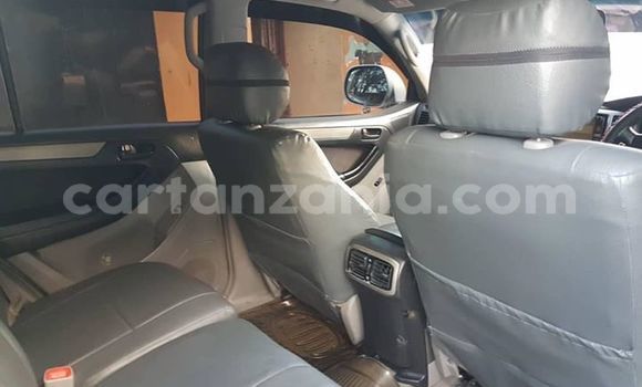 Buy Used Toyota Surf Silver Car in Dar es Salaam in Dar es Salaam Buy Used Toyota Surf Silver Car in Dar es Salaam in Dar es Salaam