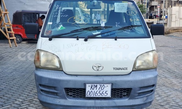 Nunua Imported Toyota Town Ace Nyeupe Gari ndani ya Dar es Salaam nchini Dar es Salaam Nunua Imported Toyota Town Ace Nyeupe Gari ndani ya Dar es Salaam nchini Dar es Salaam