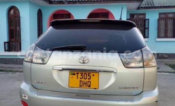 Buy Used Toyota Harrier Silver Car in Dar es Salaam in Dar es Salaam Buy Used Toyota Harrier Silver Car in Dar es Salaam in Dar es Salaam