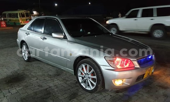 Buy Used Toyota Altezza Silver Car in Dar es Salaam in Dar es Salaam