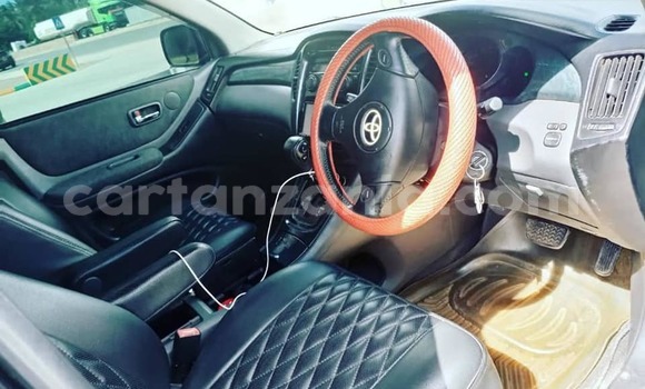 Nunua Ilio tumika Toyota Kluger Nyeusi Gari ndani ya Dar es Salaam nchini Dar es Salaam Nunua Ilio tumika Toyota Kluger Nyeusi Gari ndani ya Dar es Salaam nchini Dar es Salaam
