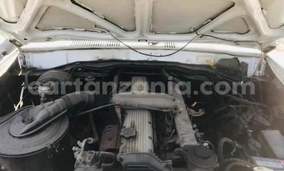 Buy Used Toyota Land Cruiser White Car in Dar es Salaam in Dar es Salaam Buy Used Toyota Land Cruiser White Car in Dar es Salaam in Dar es Salaam