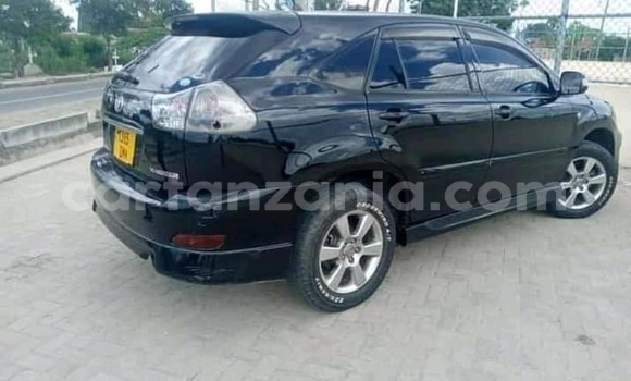 Nunua Ilio tumika Toyota Harrier Nyeusi Gari ndani ya Dar es Salaam nchini Dar es Salaam