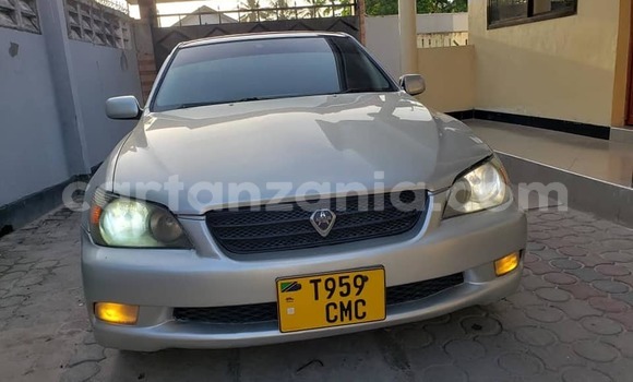 Buy Used Toyota Altezza Silver Car in Dar es Salaam in Dar es Salaam Buy Used Toyota Altezza Silver Car in Dar es Salaam in Dar es Salaam