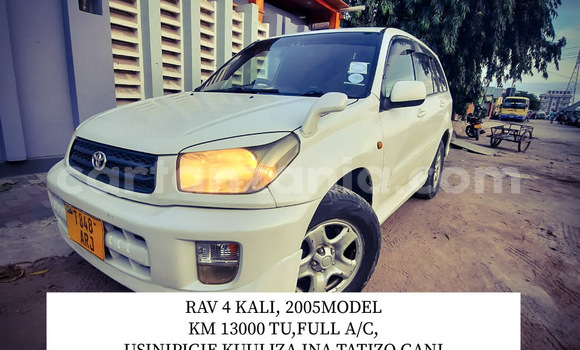 Buy Used Toyota RAV4 White Car in Dar es Salaam in Dar es Salaam Buy Used Toyota RAV4 White Car in Dar es Salaam in Dar es Salaam