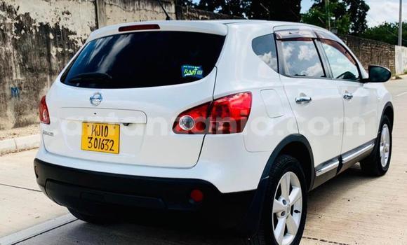 Buy Import Nissan Dualis White Car in Dar es Salaam in Dar es Salaam Buy Import Nissan Dualis White Car in Dar es Salaam in Dar es Salaam