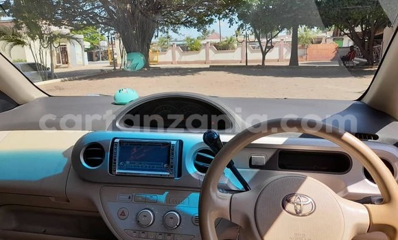 Buy Used Toyota Porte White Car in Dar es Salaam in Dar es Salaam Buy Used Toyota Porte White Car in Dar es Salaam in Dar es Salaam