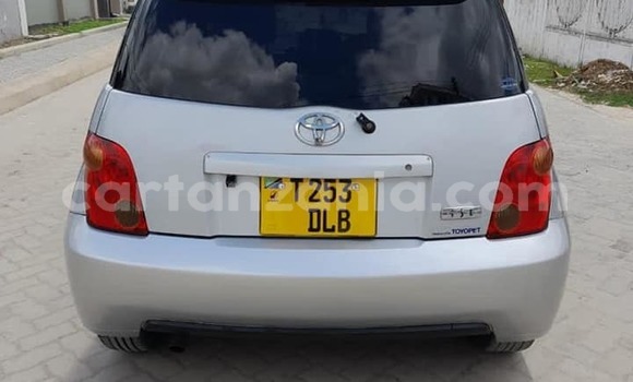 Buy Used Toyota IST Silver Car in Dar es Salaam in Dar es Salaam Buy Used Toyota IST Silver Car in Dar es Salaam in Dar es Salaam