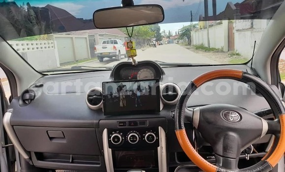 Buy Used Toyota IST Silver Car in Dar es Salaam in Dar es Salaam Buy Used Toyota IST Silver Car in Dar es Salaam in Dar es Salaam