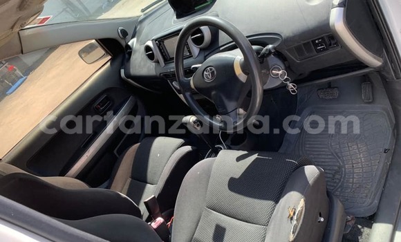 Buy Used Toyota IST White Car in Dar es Salaam in Dar es Salaam Buy Used Toyota IST White Car in Dar es Salaam in Dar es Salaam