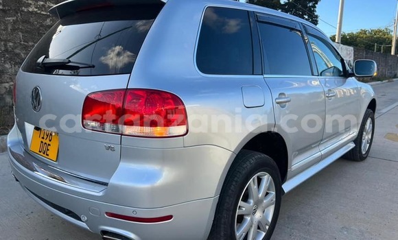 Buy Used Volkswagen Touareg Silver Car in Dar es Salaam in Dar es Salaam Buy Used Volkswagen Touareg Silver Car in Dar es Salaam in Dar es Salaam
