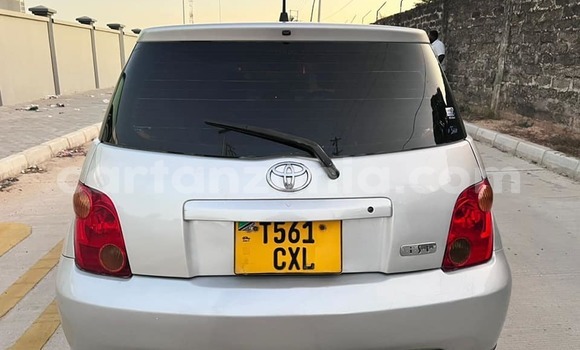 Buy Used Toyota IST Silver Car in Dar es Salaam in Dar es Salaam Buy Used Toyota IST Silver Car in Dar es Salaam in Dar es Salaam