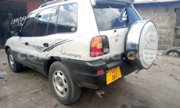Buy Used Toyota RAV4 White Car in Dar es Salaam in Dar es Salaam Buy Used Toyota RAV4 White Car in Dar es Salaam in Dar es Salaam