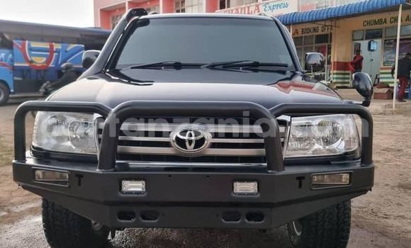 Buy Used Toyota Land Cruiser Blue Car in Dar es Salaam in Dar es Salaam Buy Used Toyota Land Cruiser Blue Car in Dar es Salaam in Dar es Salaam