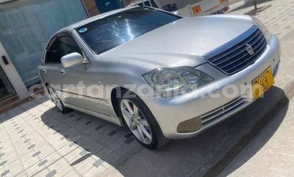 Buy Used Toyota Crown Silver Car in Dar es Salaam in Dar es Salaam