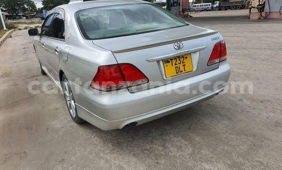 Nunua Ilio tumika Toyota Crown Fedha Gari ndani ya Dar es Salaam nchini Dar es Salaam Nunua Ilio tumika Toyota Crown Fedha Gari ndani ya Dar es Salaam nchini Dar es Salaam