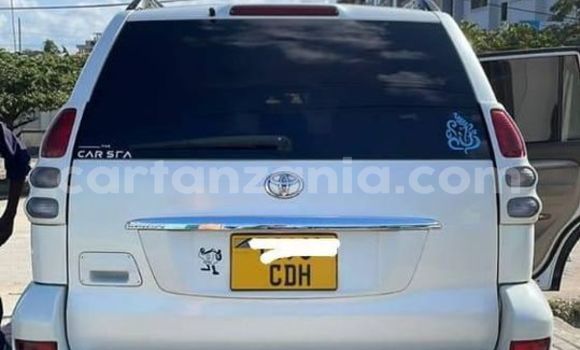 Buy Used Toyota Land Cruiser Prado White Car in Dar es Salaam in Dar es Salaam Buy Used Toyota Land Cruiser Prado White Car in Dar es Salaam in Dar es Salaam