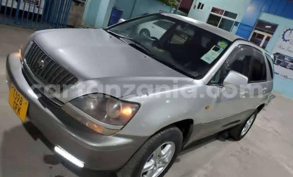 Buy Used Toyota Harrier Silver Car in Dar es Salaam in Dar es Salaam Buy Used Toyota Harrier Silver Car in Dar es Salaam in Dar es Salaam
