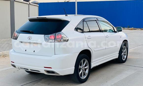 Nunua Imported Toyota Harrier Nyeupe Gari ndani ya Dar es Salaam nchini Dar es Salaam Nunua Imported Toyota Harrier Nyeupe Gari ndani ya Dar es Salaam nchini Dar es Salaam