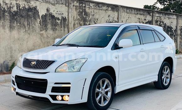 Nunua Imported Toyota Harrier Nyeupe Gari ndani ya Dar es Salaam nchini Dar es Salaam Nunua Imported Toyota Harrier Nyeupe Gari ndani ya Dar es Salaam nchini Dar es Salaam