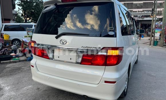 Nunua Imported Toyota Alphard Nyeupe Gari ndani ya Dar es Salaam nchini Dar es Salaam Nunua Imported Toyota Alphard Nyeupe Gari ndani ya Dar es Salaam nchini Dar es Salaam