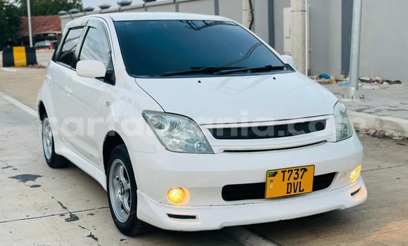 Nunua Ilio tumika Toyota IST Nyeupe Gari ndani ya Dar es Salaam nchini Dar es Salaam Nunua Ilio tumika Toyota IST Nyeupe Gari ndani ya Dar es Salaam nchini Dar es Salaam