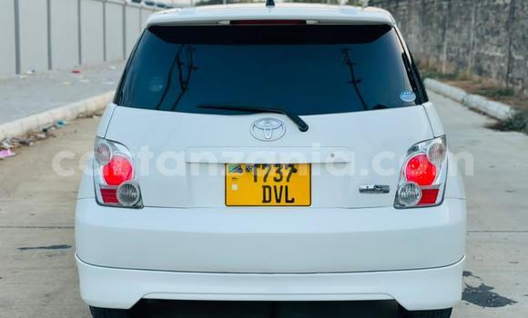 Nunua Ilio tumika Toyota IST Nyeupe Gari ndani ya Dar es Salaam nchini Dar es Salaam Nunua Ilio tumika Toyota IST Nyeupe Gari ndani ya Dar es Salaam nchini Dar es Salaam