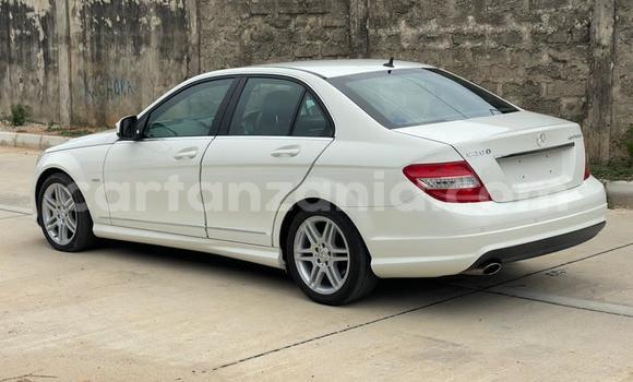 Nunua Mpya Mercedes-Benz C-Classe Nyeupe Gari ndani ya Dar es Salaam nchini Dar es Salaam Nunua Mpya Mercedes-Benz C-Classe Nyeupe Gari ndani ya Dar es Salaam nchini Dar es Salaam