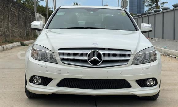 Nunua Mpya Mercedes-Benz C-Classe Nyeupe Gari ndani ya Dar es Salaam nchini Dar es Salaam Nunua Mpya Mercedes-Benz C-Classe Nyeupe Gari ndani ya Dar es Salaam nchini Dar es Salaam