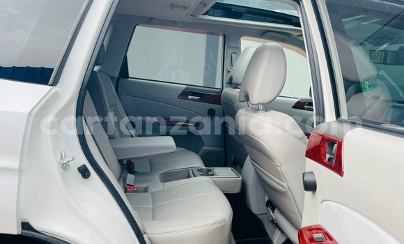 Nunua Imported Subaru Forester Nyeupe Gari ndani ya Dar es Salaam nchini Dar es Salaam Nunua Imported Subaru Forester Nyeupe Gari ndani ya Dar es Salaam nchini Dar es Salaam