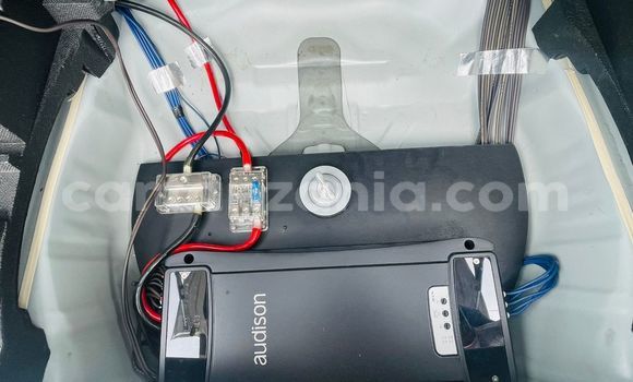 Nunua Imported Subaru Forester Nyeupe Gari ndani ya Dar es Salaam nchini Dar es Salaam Nunua Imported Subaru Forester Nyeupe Gari ndani ya Dar es Salaam nchini Dar es Salaam