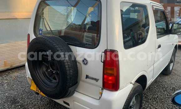 Nunua Ilio tumika Suzuki Jimny Nyeupe Gari ndani ya Dar es Salaam nchini Dar es Salaam Nunua Ilio tumika Suzuki Jimny Nyeupe Gari ndani ya Dar es Salaam nchini Dar es Salaam