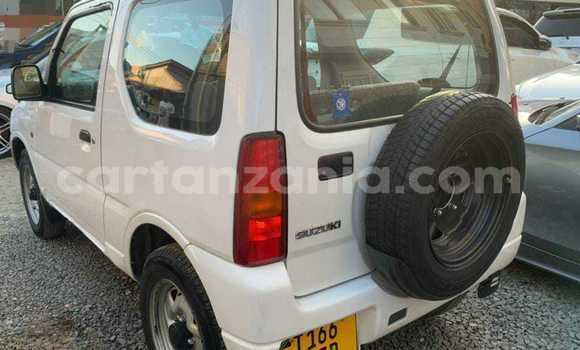 Nunua Ilio tumika Suzuki Jimny Nyeupe Gari ndani ya Dar es Salaam nchini Dar es Salaam Nunua Ilio tumika Suzuki Jimny Nyeupe Gari ndani ya Dar es Salaam nchini Dar es Salaam