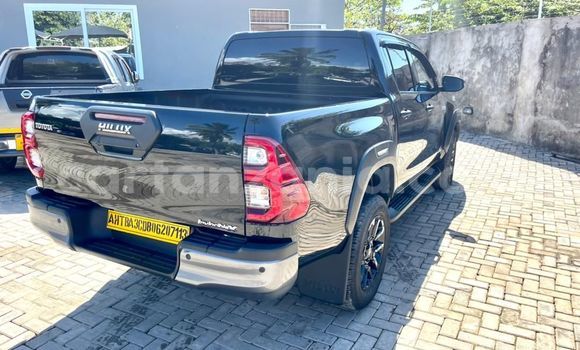 Buy Import Toyota Hilux Black Car in Dar es Salaam in Dar es Salaam Buy Import Toyota Hilux Black Car in Dar es Salaam in Dar es Salaam