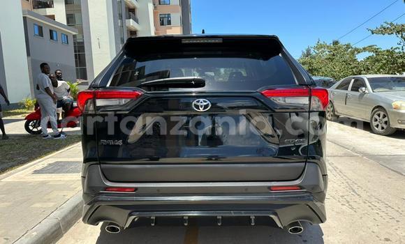 Nunua Imported Toyota RAV4 Nyeusi Gari ndani ya Dar es Salaam nchini Dar es Salaam Nunua Imported Toyota RAV4 Nyeusi Gari ndani ya Dar es Salaam nchini Dar es Salaam