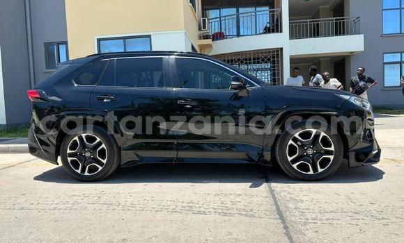 Nunua Imported Toyota RAV4 Nyeusi Gari ndani ya Dar es Salaam nchini Dar es Salaam Nunua Imported Toyota RAV4 Nyeusi Gari ndani ya Dar es Salaam nchini Dar es Salaam