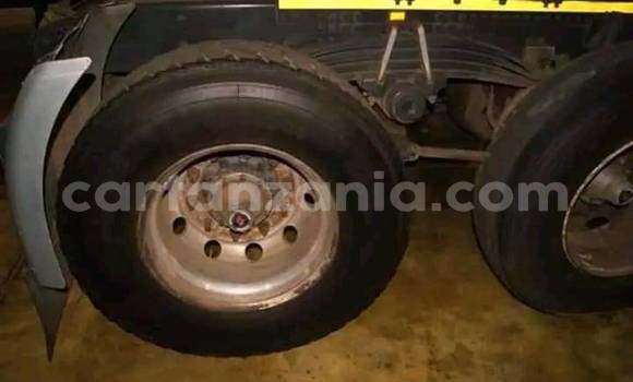 Nunua Ilio tumika Scania R420 Fedha Lori ndani ya Dodoma nchini Dodoma Nunua Ilio tumika Scania R420 Fedha Lori ndani ya Dodoma nchini Dodoma