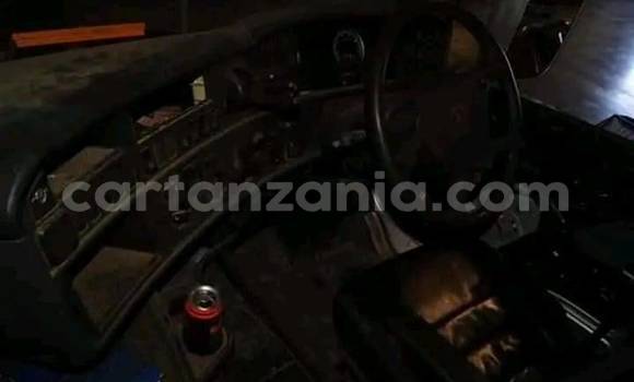 Nunua Ilio tumika Scania R420 Fedha Lori ndani ya Dodoma nchini Dodoma Nunua Ilio tumika Scania R420 Fedha Lori ndani ya Dodoma nchini Dodoma