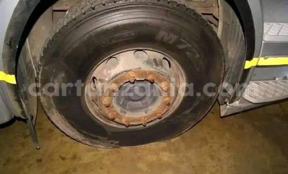 Nunua Ilio tumika Scania R420 Fedha Lori ndani ya Dodoma nchini Dodoma Nunua Ilio tumika Scania R420 Fedha Lori ndani ya Dodoma nchini Dodoma