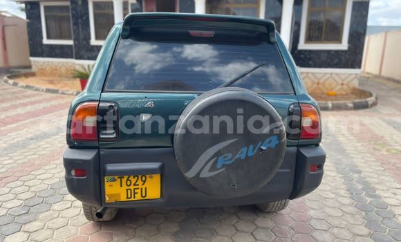 Nunua Ilio tumika Toyota RAV4 Kijani Gari ndani ya Dar es Salaam nchini Dar es Salaam Nunua Ilio tumika Toyota RAV4 Kijani Gari ndani ya Dar es Salaam nchini Dar es Salaam